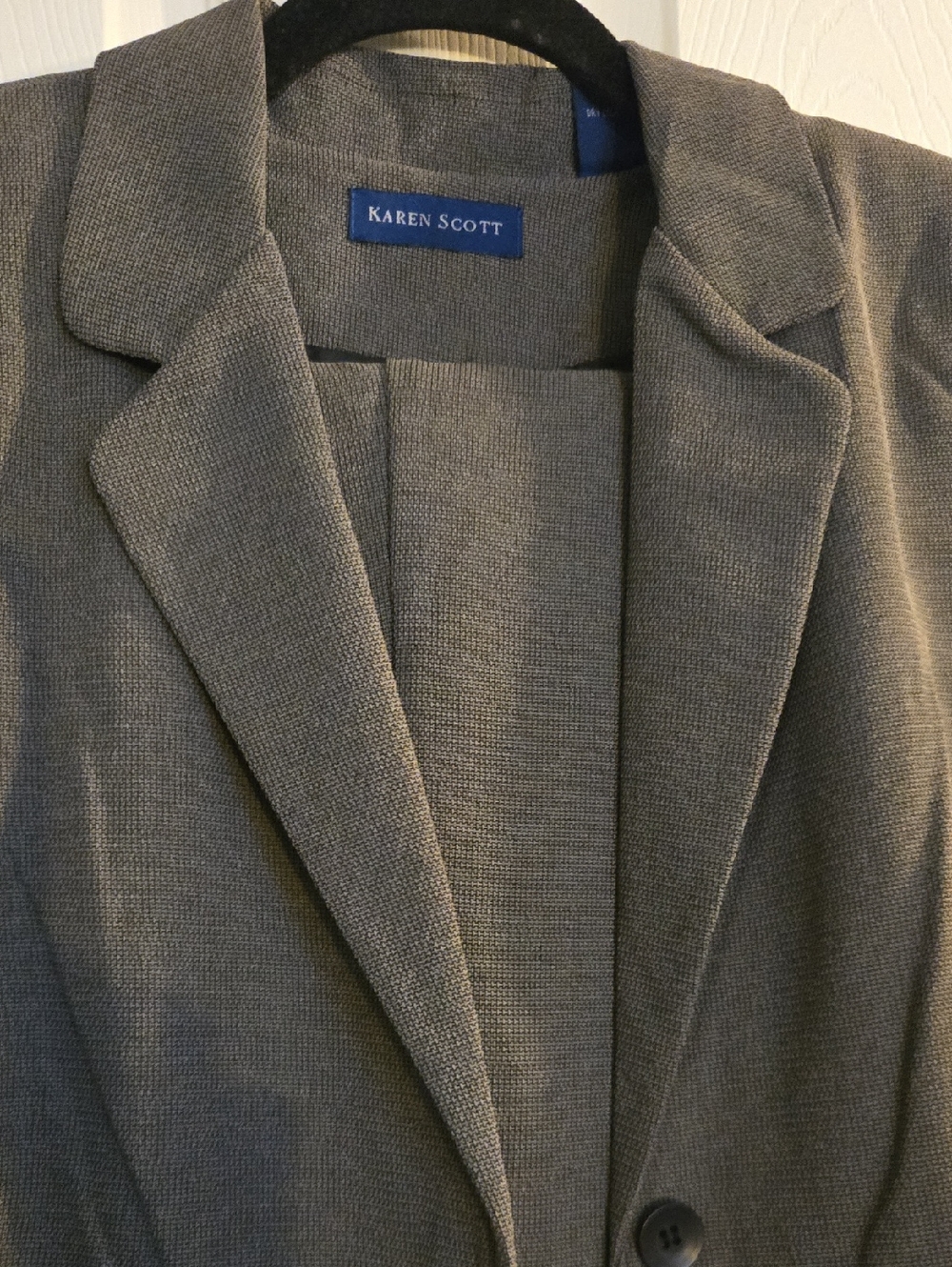 Karen Scott Women’s  Textured Notch-Lapel Pant Suit Size 18